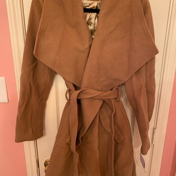 Camel winter coat - Picture 2 of 5